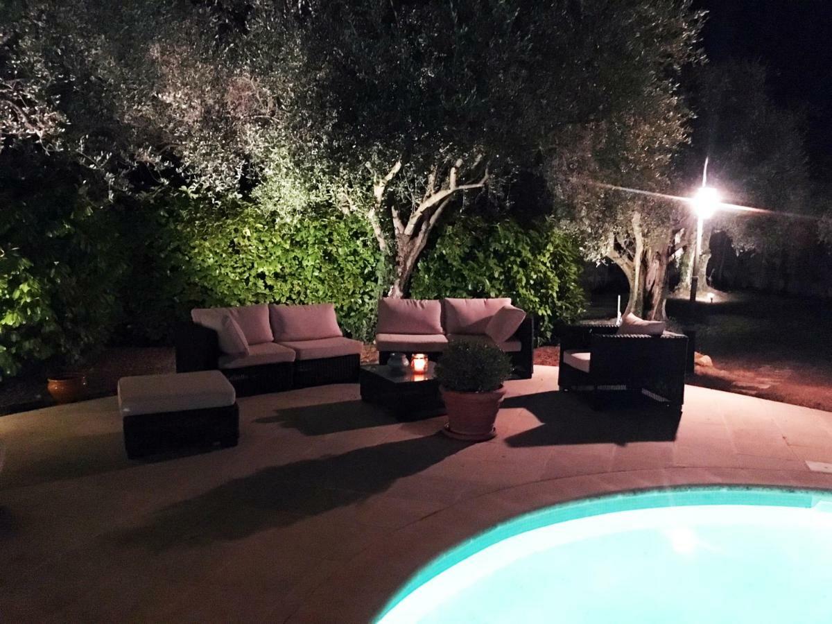 Le Champmazet Bed and Breakfast La Roquette-sur-Siagne Exteriör bild