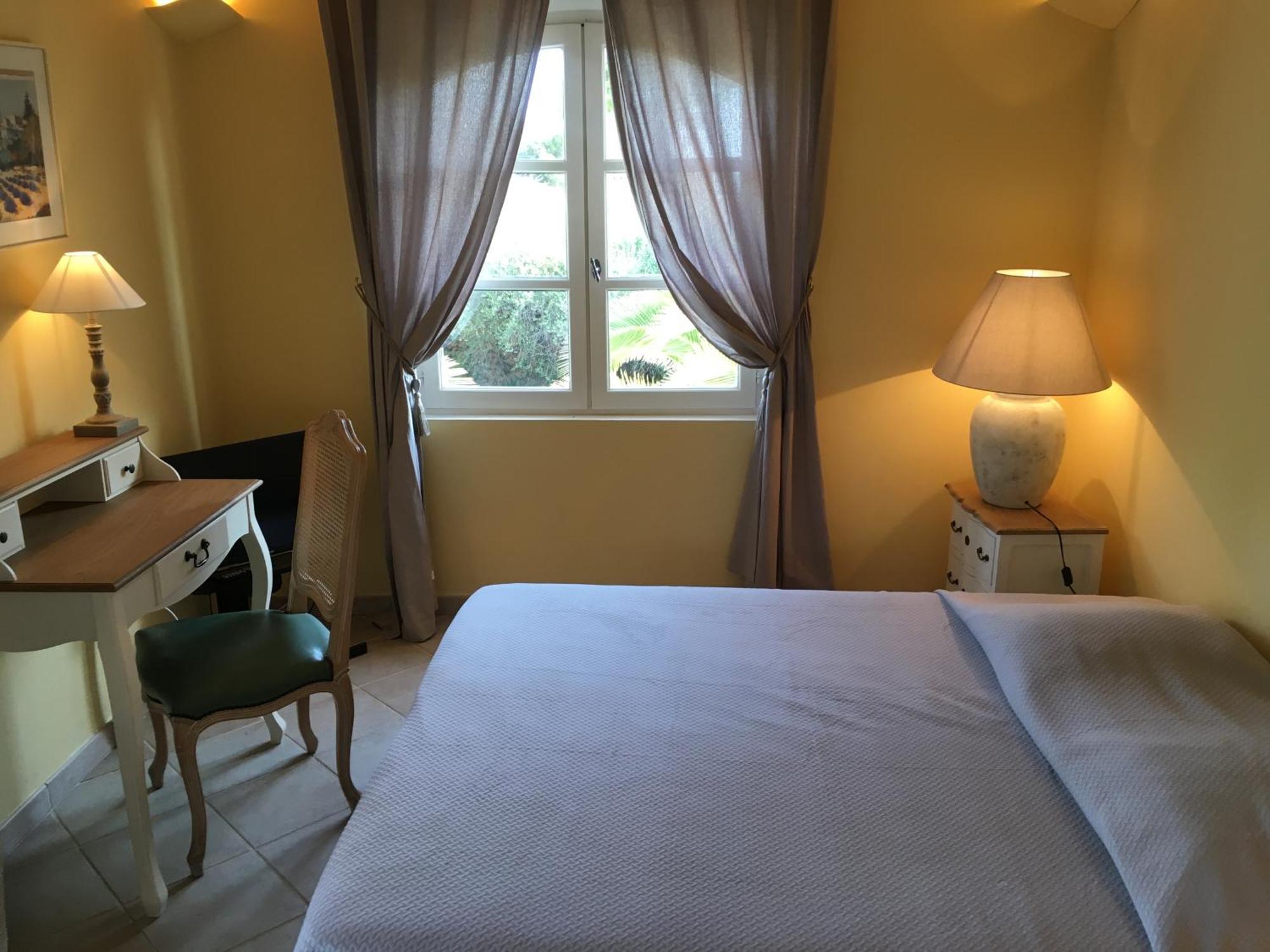 Le Champmazet Bed and Breakfast La Roquette-sur-Siagne Exteriör bild