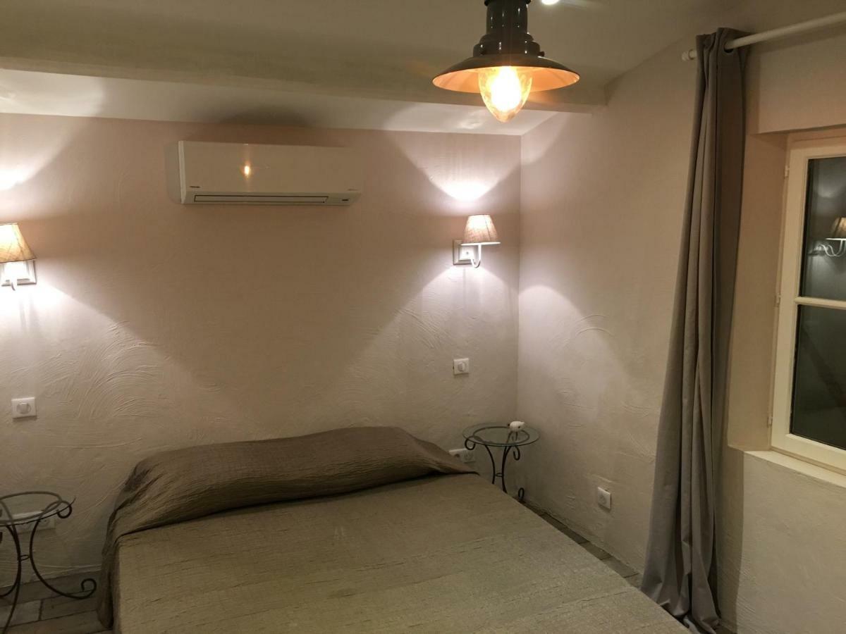 Le Champmazet Bed and Breakfast La Roquette-sur-Siagne Exteriör bild